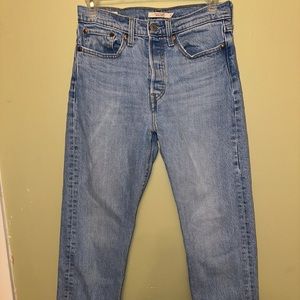 Levis Premium Wedgie Jeans Size 27 Medium Wash Straight Leg Button Fly Casual